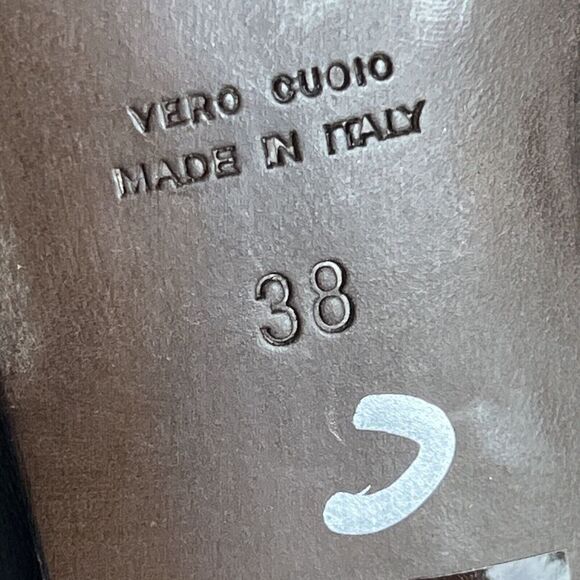 AGL Womens 38 EU/8 US Cap Toe Pumps Heels Nude Black Leather Patent Round Toe - Picture 10 of 10